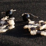 Orecchini perle e tila grigio 1
