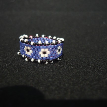 Anello_peyote_viola_fiori_1