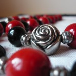 Collana_rose_nero_rosso_2