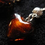 Orecchini_pendenti_ambra_verde_2