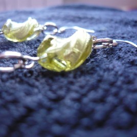 Orecchini_pendenti_ambra_verde_3