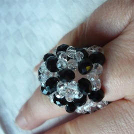 Anello_swarosvki_nero_cristallo_1