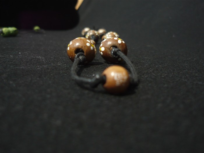 Collana_sfero_legno_1