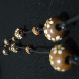 Collana_sfero_legno_2