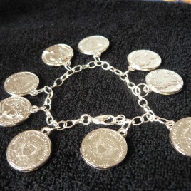 braccialetto_pendenti_monete_2