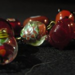 Braccialetto_perle_vetro_rosso_2