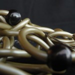 Collana_caucciù_oro_bronzo_4