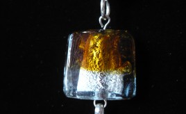Collana_marrone_particolare