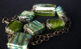 Collana_verde_vetro_bronzo_5