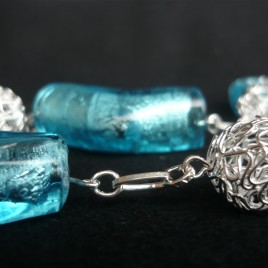 Collana_vetro_siriano_celeste_5