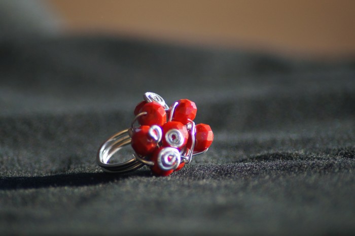 Anello_cristalli_rosso_1