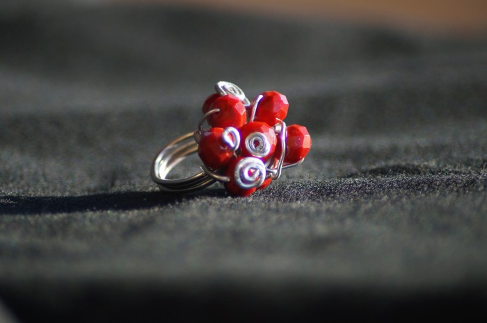 Anello_cristalli_rosso_2