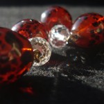 Orecchini_arancione_pois_neri_1