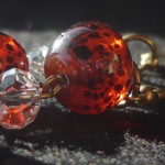 Orecchini_arancione_pois_neri_5