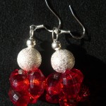 Orecchini_rosso_argento_satinato_1