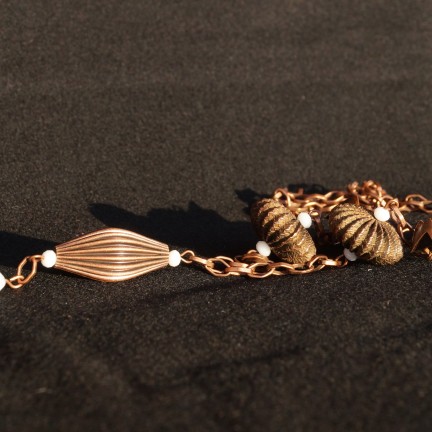 Collana bronzo sfere metallo 3