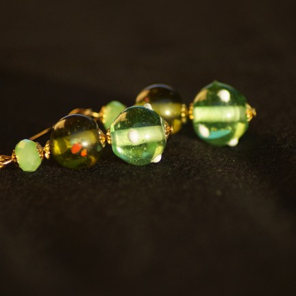 Orecchini lampwork verdi oro 3